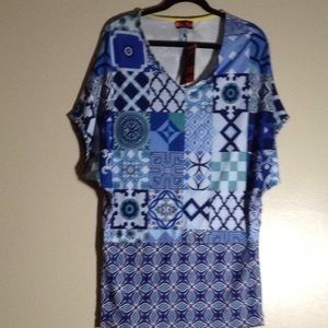 Isle tunic top